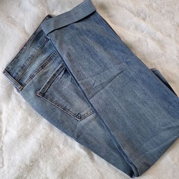 Plus Size! Seven7 Medium Wash Cropped Hem Cuffed Jeans (Stretchy) - Picture 5 of 10